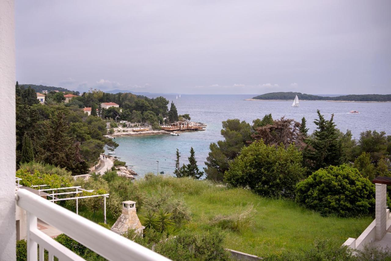 Feelhvar Along Bluelagoon Beach Hvar Town Zewnętrze zdjęcie