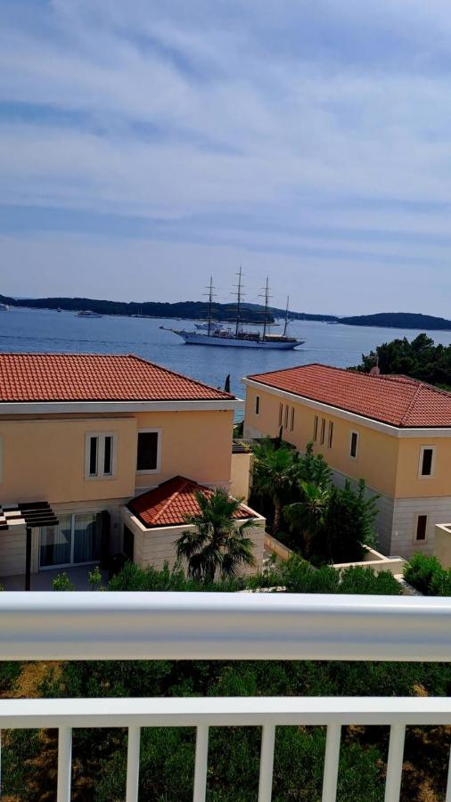 Feelhvar Along Bluelagoon Beach Hvar Town Zewnętrze zdjęcie